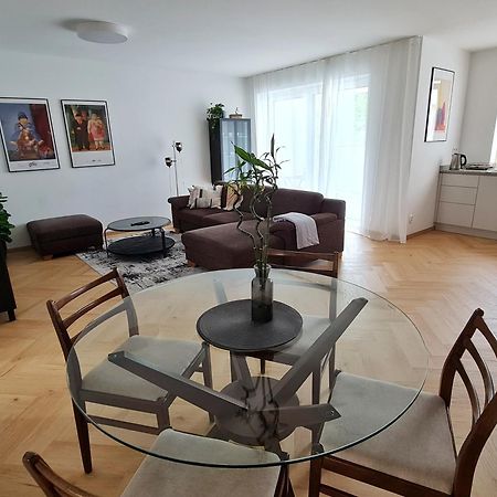 Beautiful New Apt In Old Town Near Train Station - Free Parking Bratislava Exterior photo