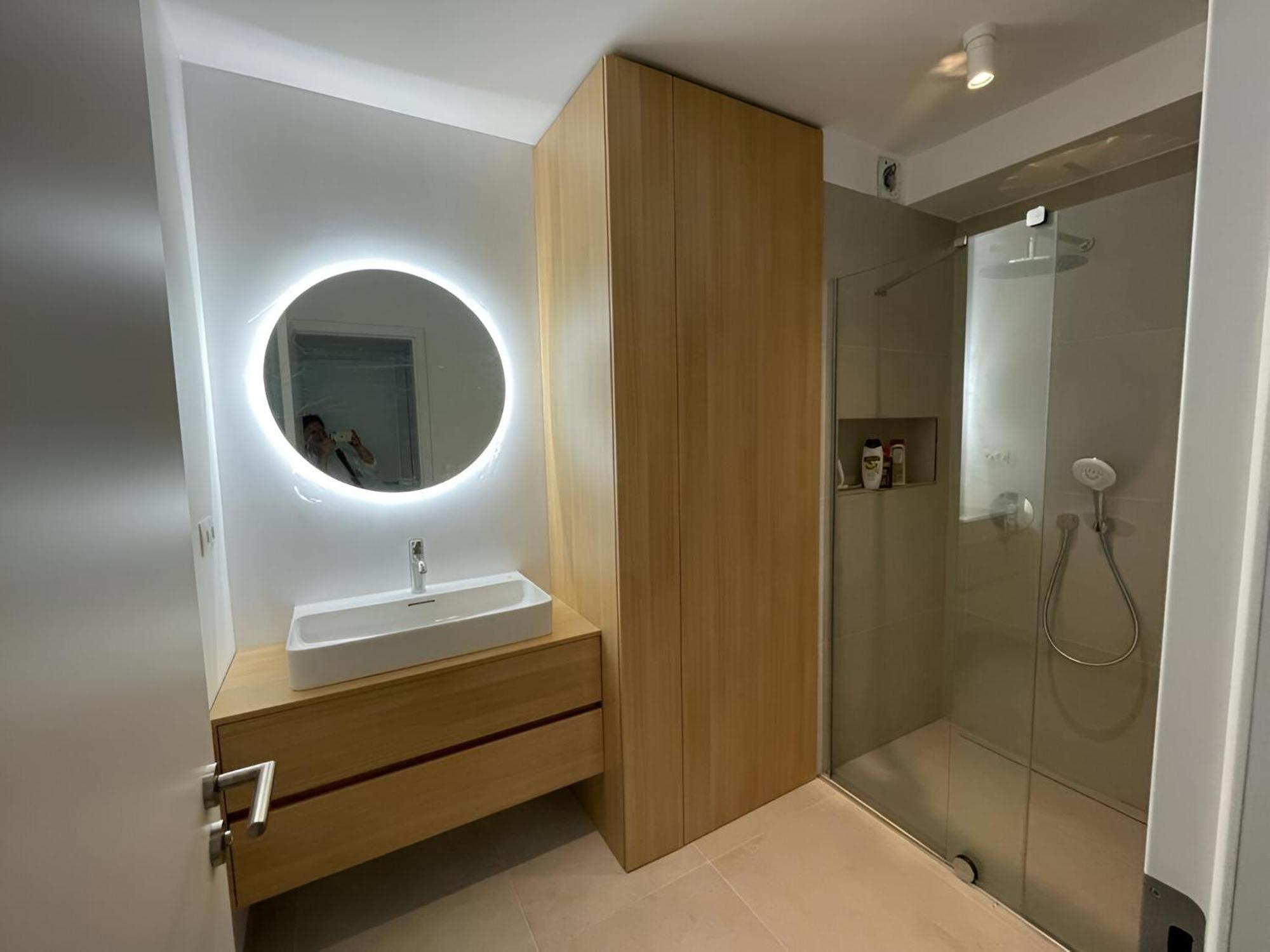 Beautiful New Apt In Old Town Near Train Station - Free Parking Bratislava Exterior photo