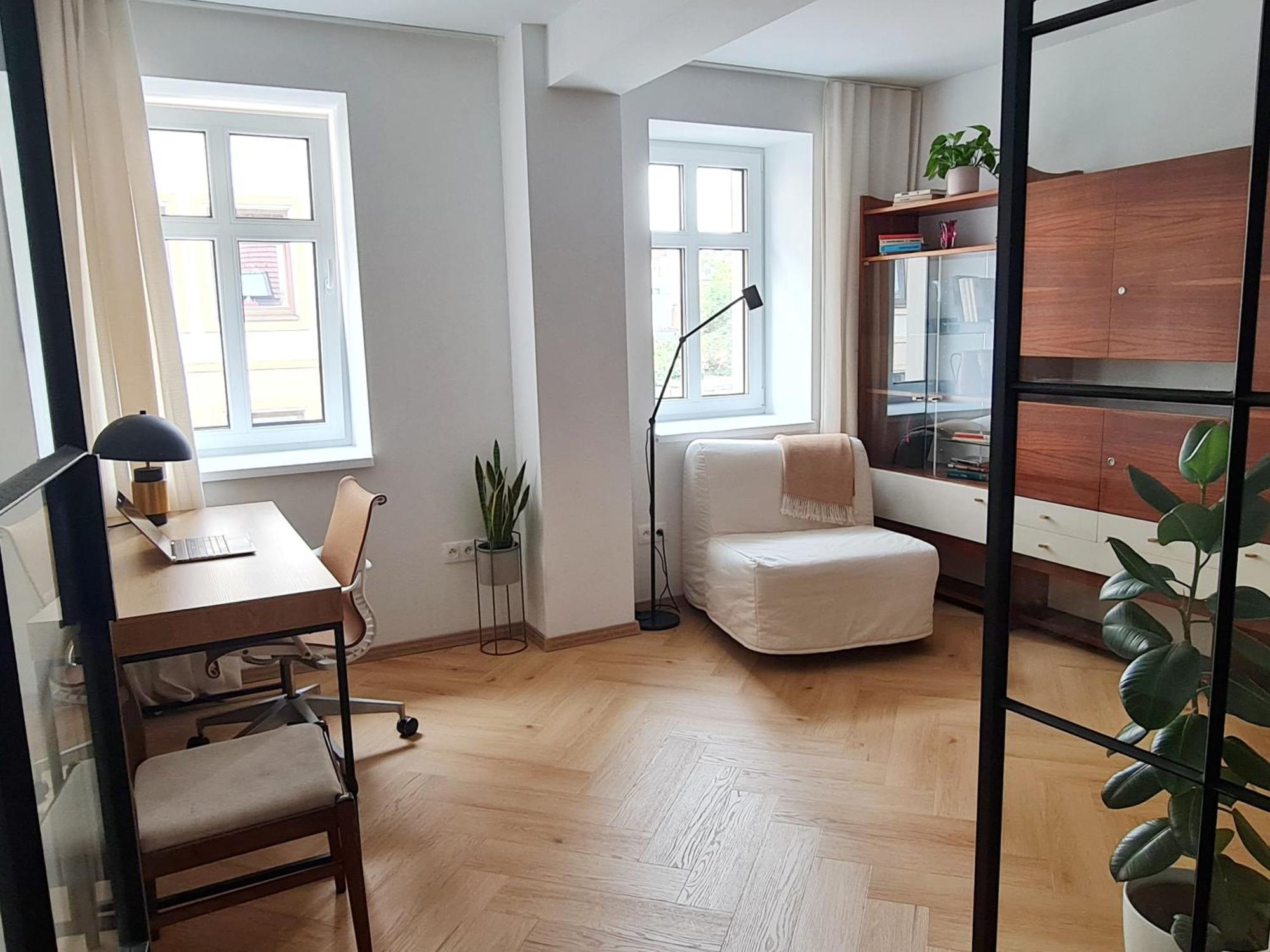 Beautiful New Apt In Old Town Near Train Station - Free Parking Bratislava Exterior photo