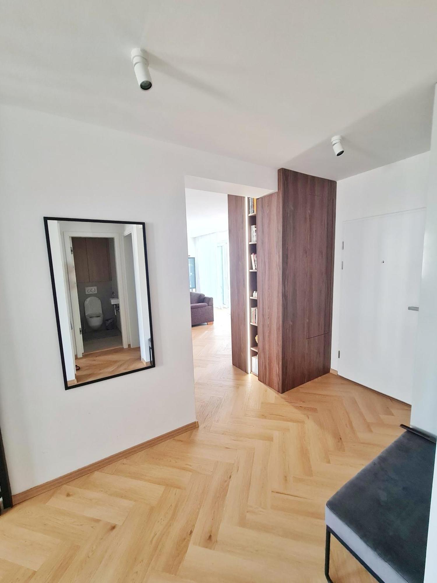 Beautiful New Apt In Old Town Near Train Station - Free Parking Bratislava Exterior photo
